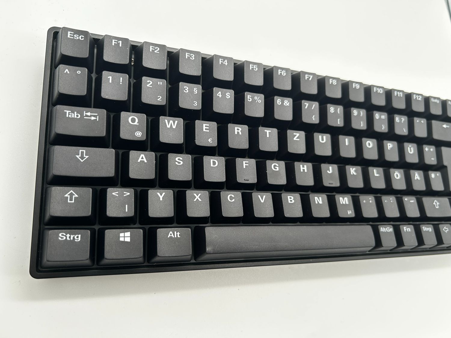 Sharkoon Skiller SGK50 S3 PBT klawiatura gamingowa RGB, Gateron G PRO