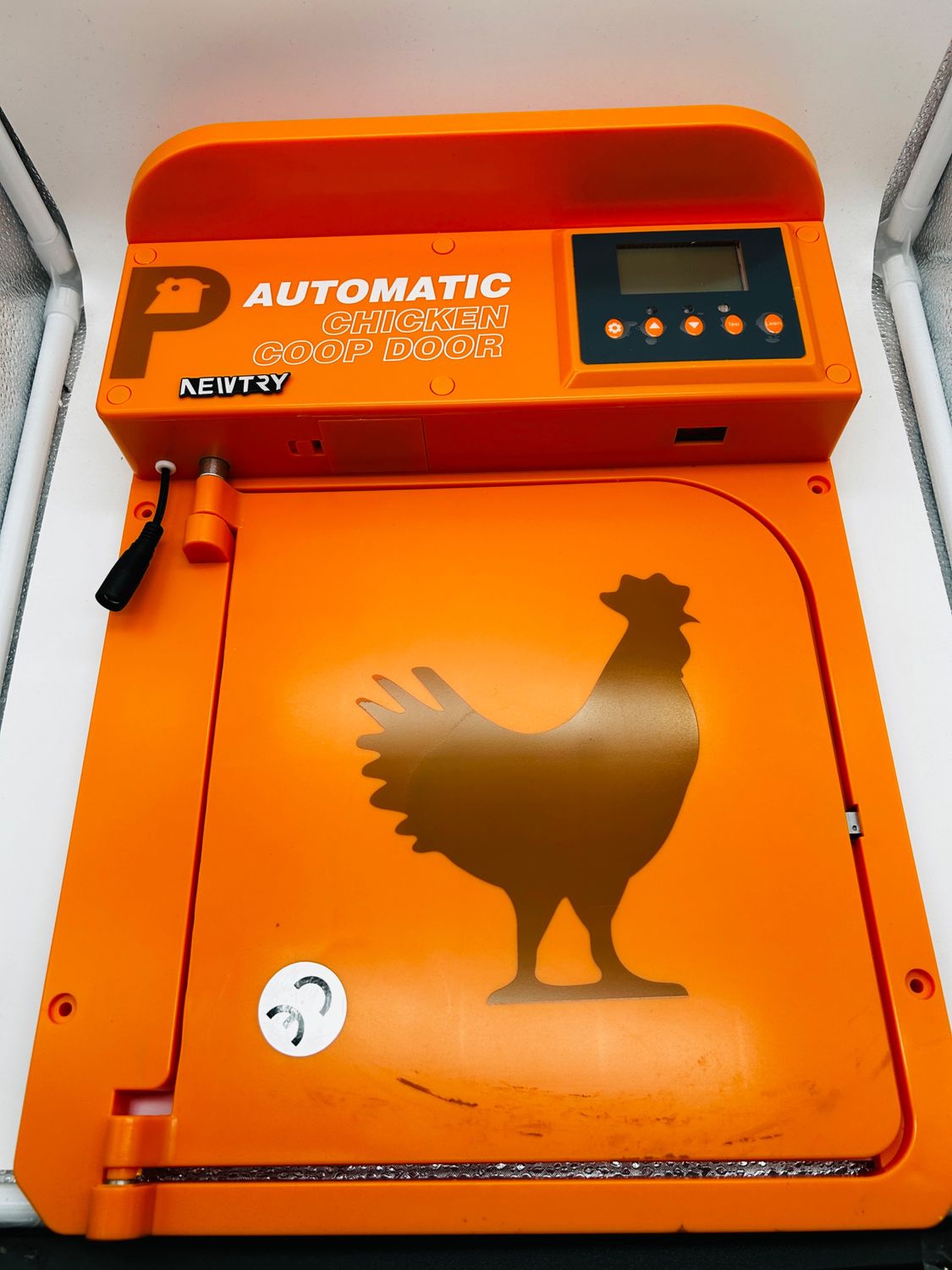 NEWTRY automatyczny otwieracz do kurnika z czujnikiem światła i pilotem