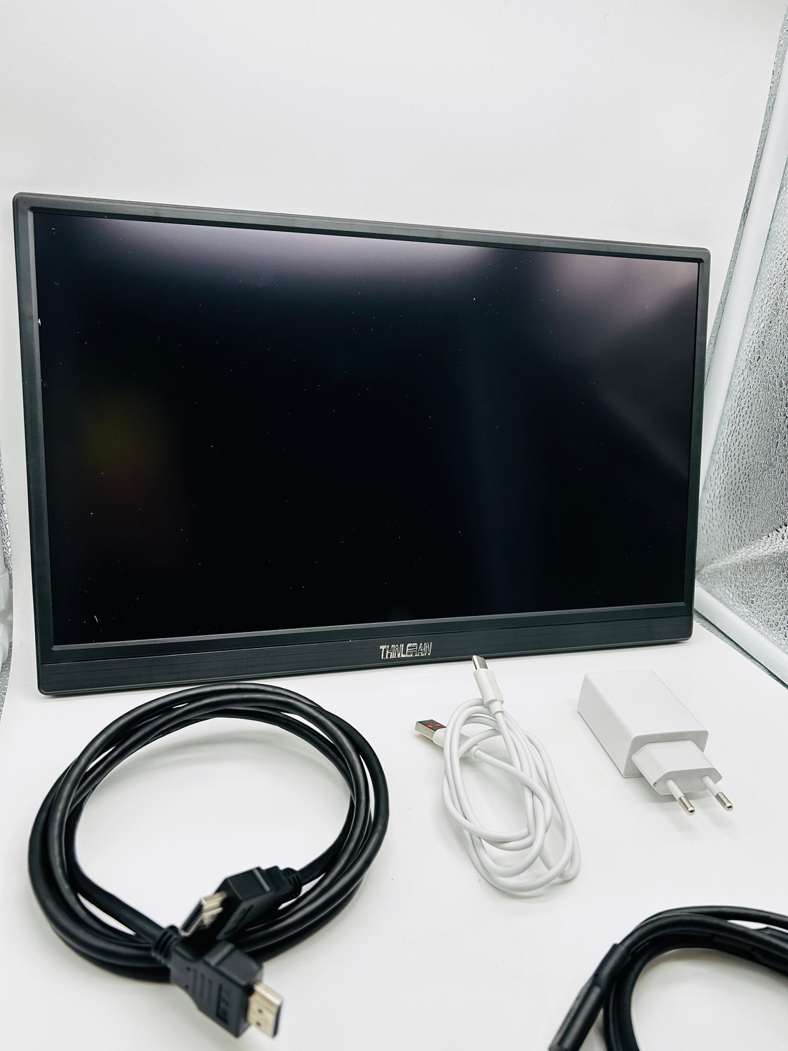 Thinlerain HD-156 – przenośny monitor 15,6" FHD