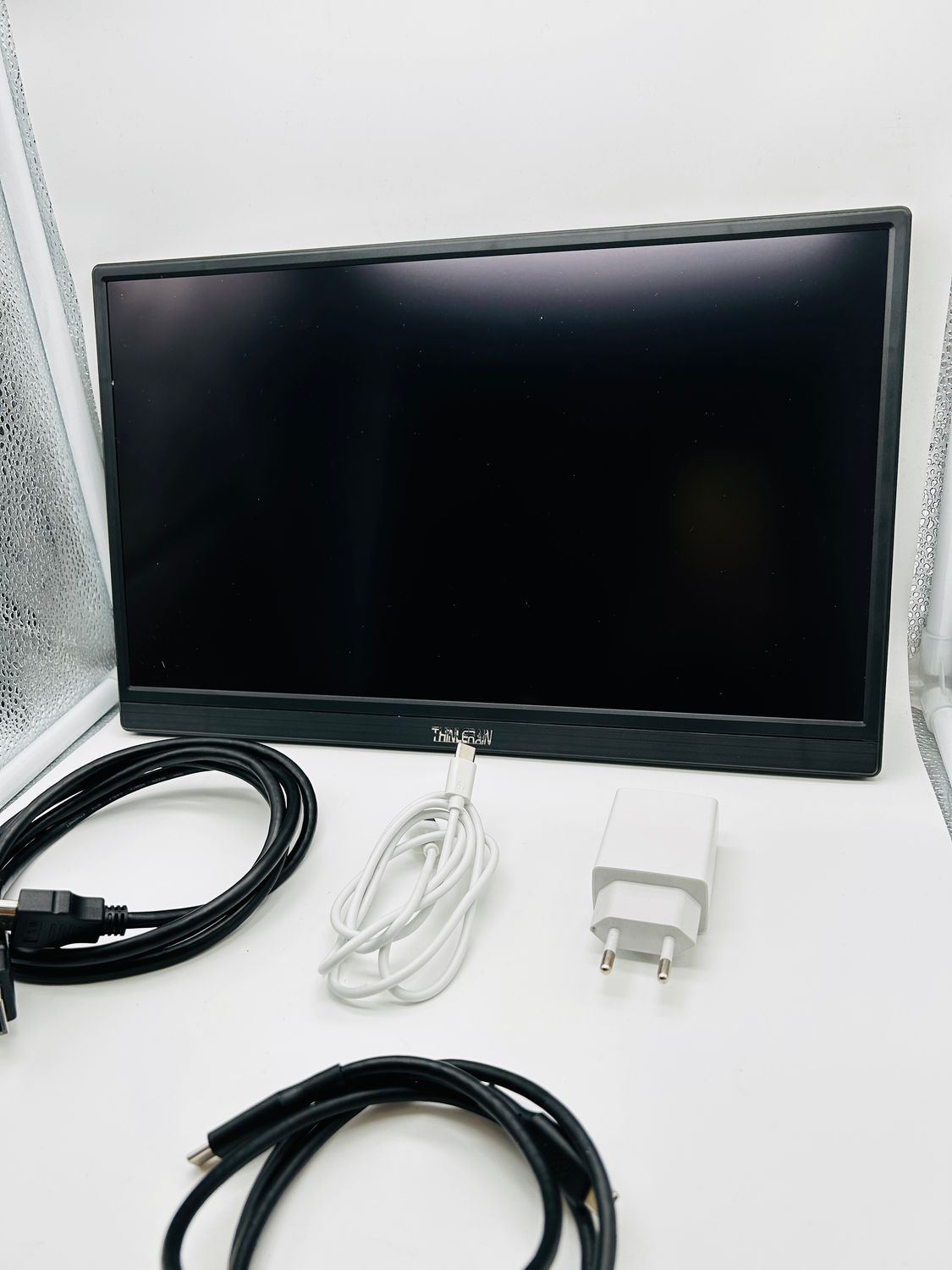 Thinlerain HD-156 – przenośny monitor 15,6" FHD