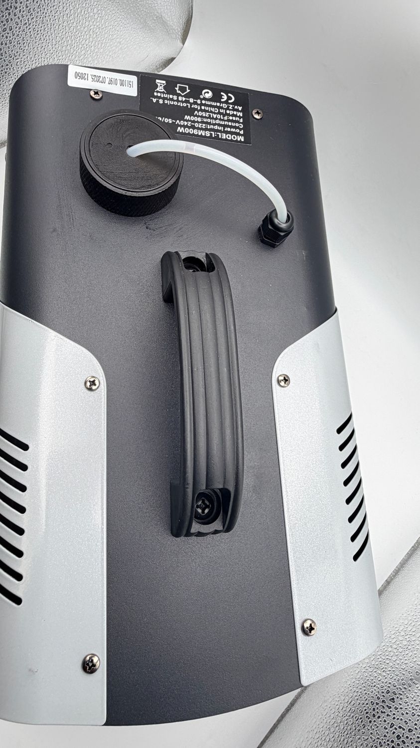 Ibiza LSM900W – maszyna do dymu 900 W z pilotem