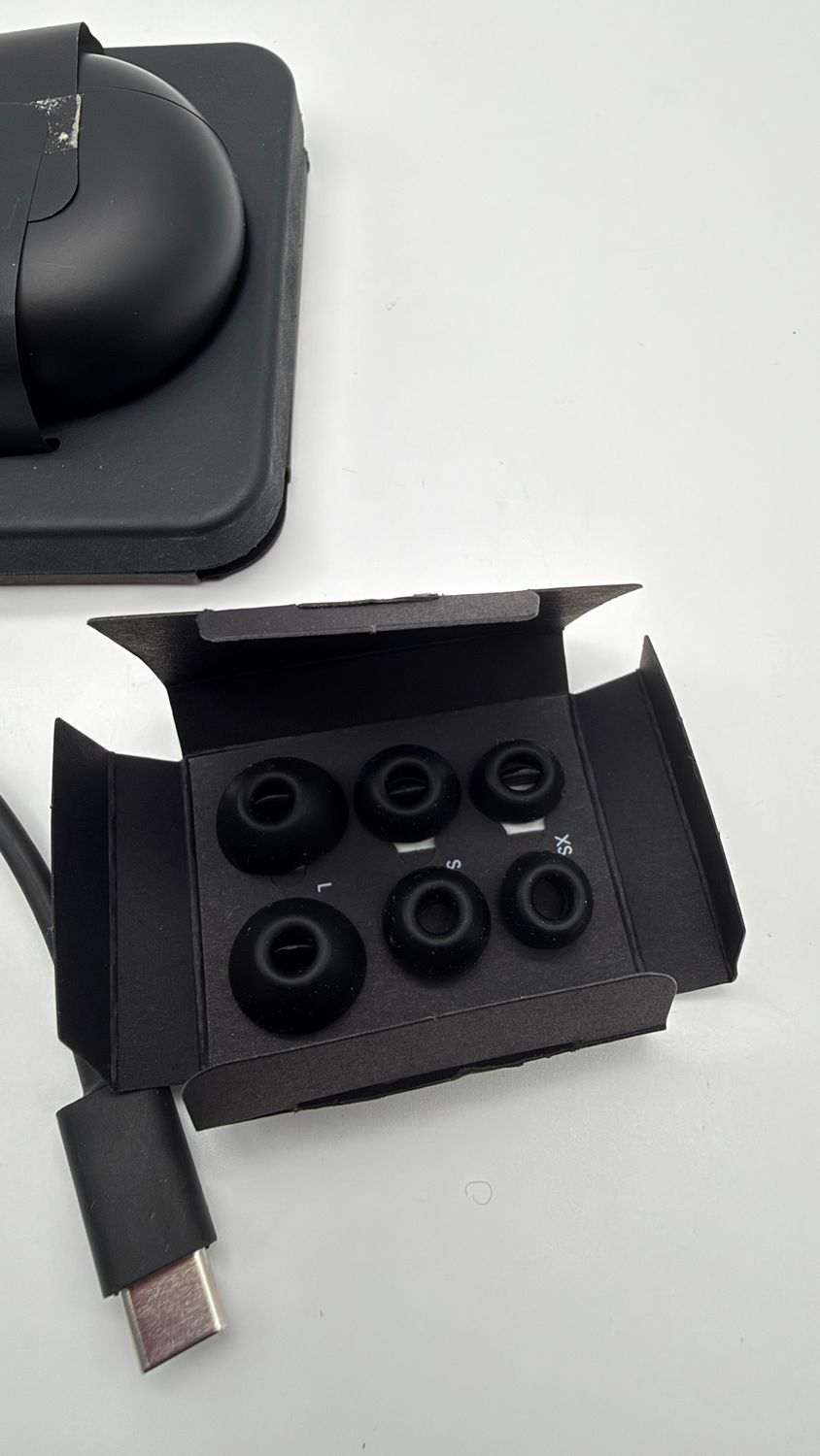 Beats Studio Buds + słuchawki Bluetooth ANC czarno-złote