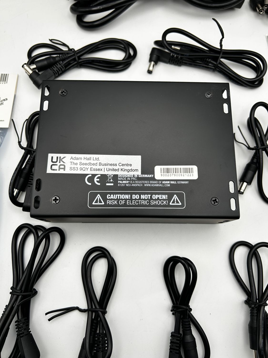 Palmer PWT 05 MK 2 - Uniwersalny zasilacz 9 V do pedalboardów