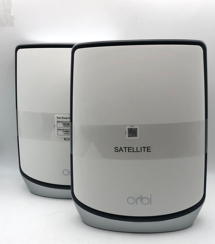 NETGEAR Orbi Mesh WiFi 6 RBK852 AX6000 (router + satelita)