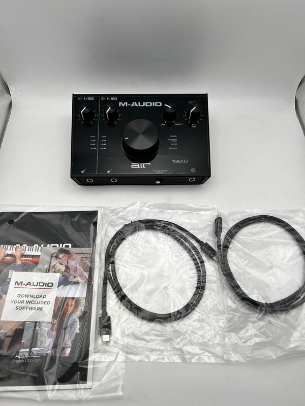 M-Audio AIR 192|14 interfejs audio USB-C 24-bit/192 kHz z MIDI