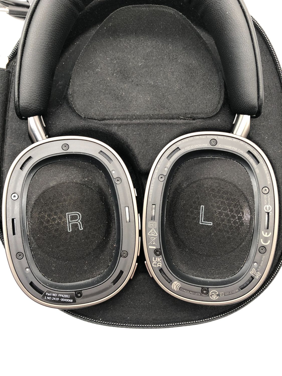 Bowers &amp; Wilkins Px8 FP42951 Słuchawki nauszne, czarne