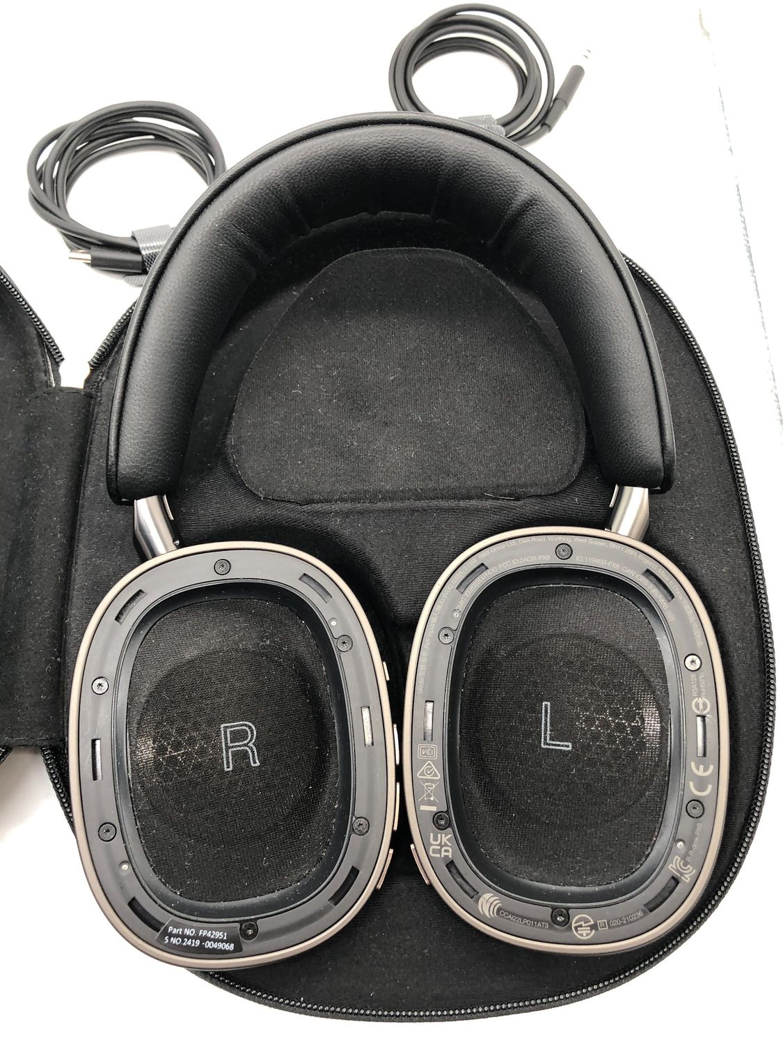 Bowers &amp; Wilkins Px8 FP42951 Słuchawki nauszne, czarne