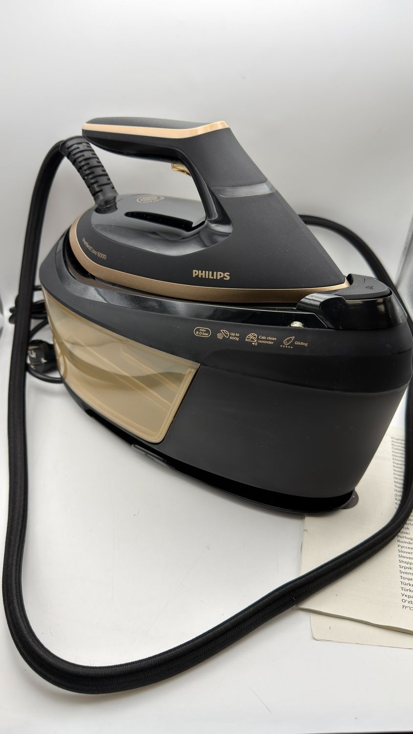 Philips stacja parowa PerfectCare seria 6000, czarna, 2400 W
