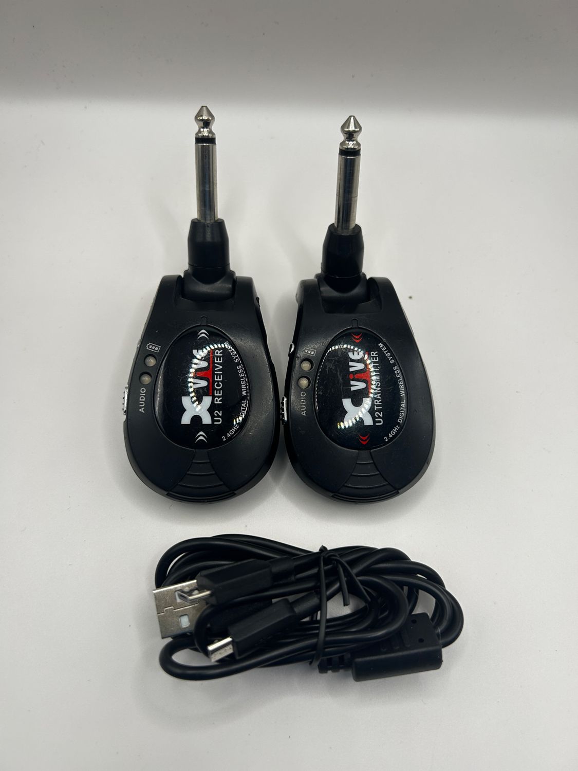 Xvive U2 bezprzewodowy system gitarowy 2,4 GHz, czarny