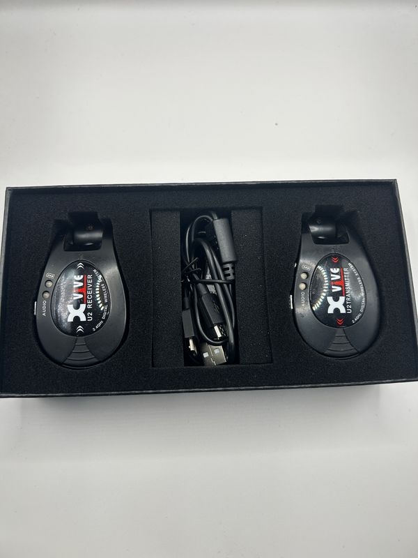 Xvive U2 bezprzewodowy system gitarowy 2,4 GHz, czarny