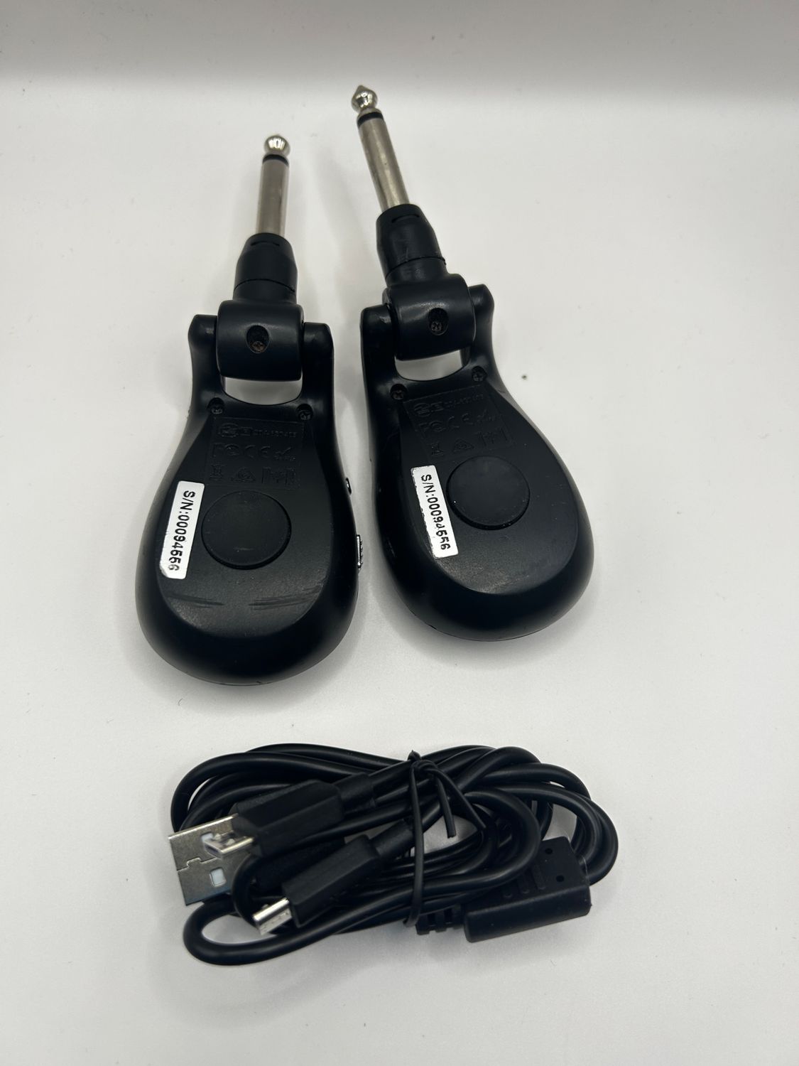 Xvive U2 bezprzewodowy system gitarowy 2,4 GHz, czarny