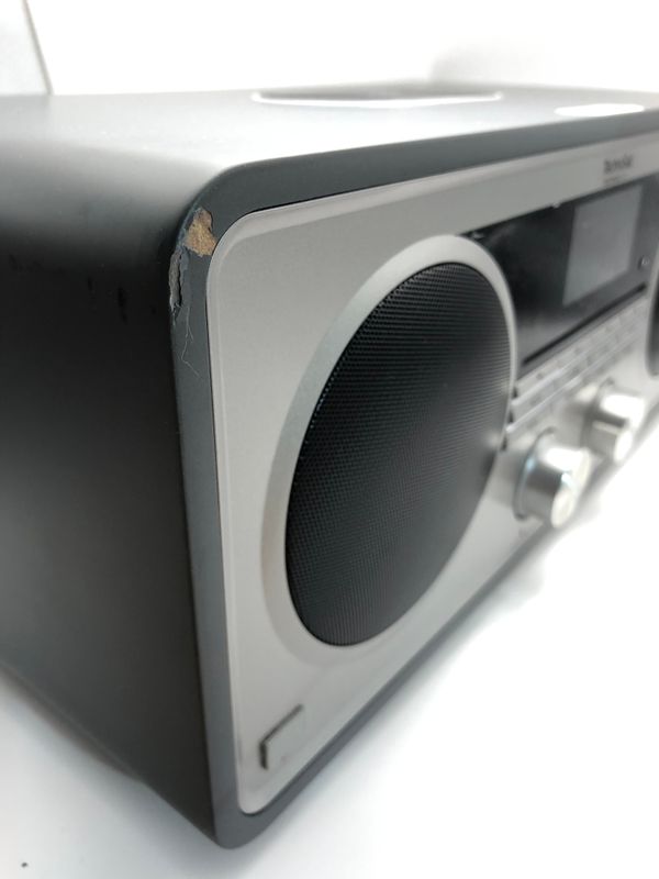 TechniSat DIGITRADIO 602 – kompaktowy system muzyczny 2.1 z radiem cyfrowym i ładowaniem Qi