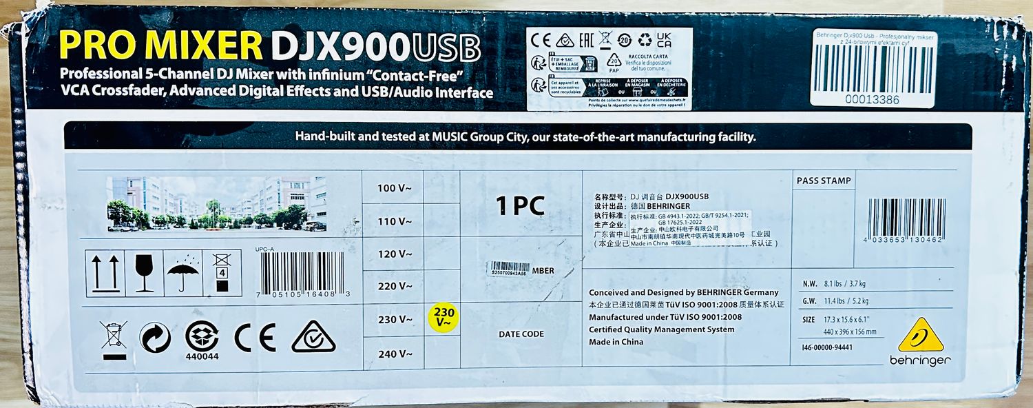 Mikser DJ Behringer DJX900 USB z efektami cyfrowymi 24-bit