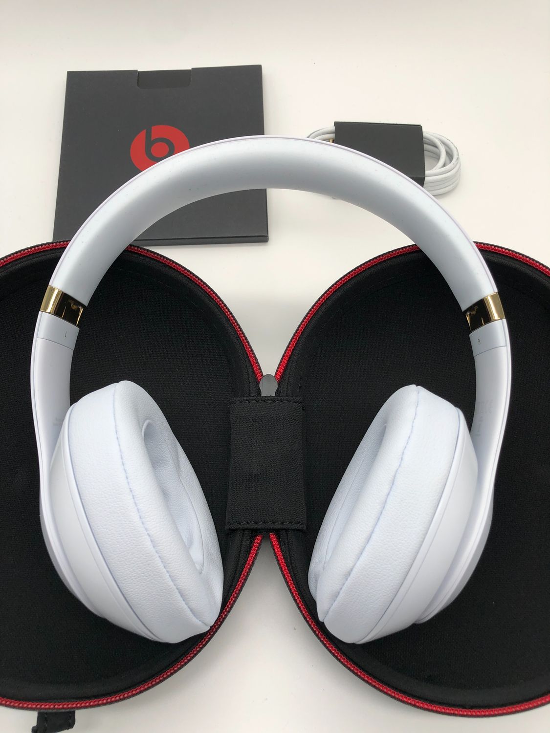 Beats Studio3 Wireless z redukcją szumów - słuchawki nauszne - chip P1