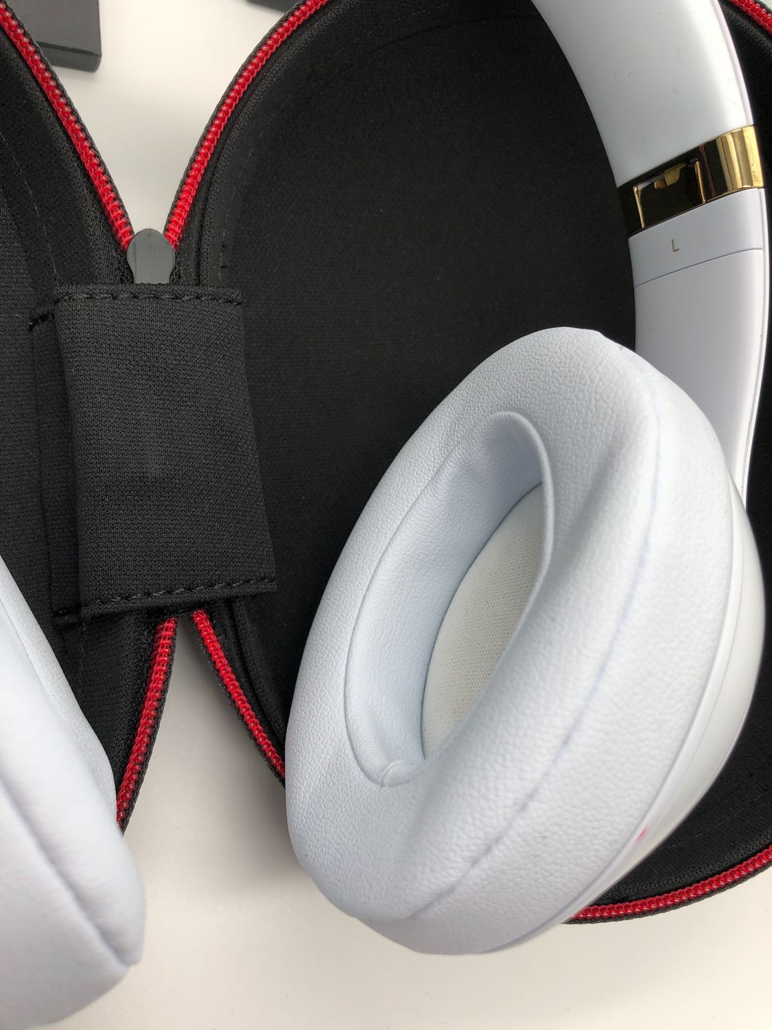 Beats Studio3 Wireless z redukcją szumów - słuchawki nauszne - chip P1