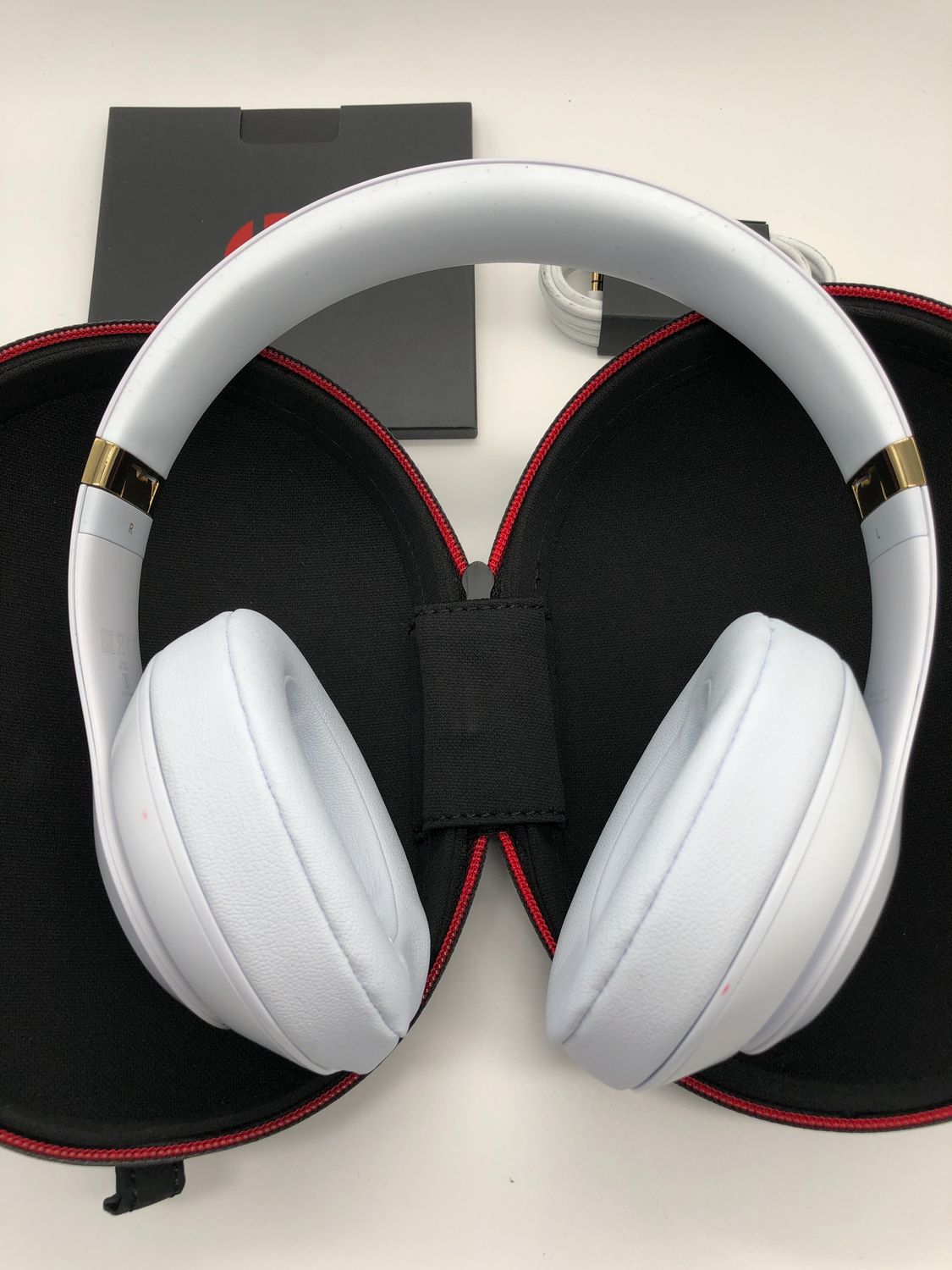 Beats Studio3 Wireless z redukcją szumów - słuchawki nauszne - chip P1