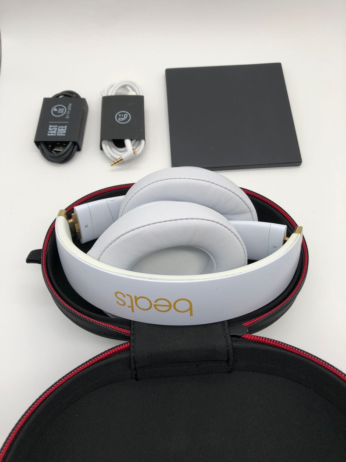 Beats Studio3 Wireless z redukcją szumów - słuchawki nauszne - chip P1