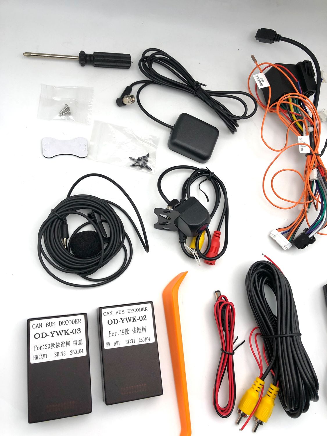 2G+64G Android autoradio ETLFUCyber do IVECO Daily 2014–2021 z kamerą cofania