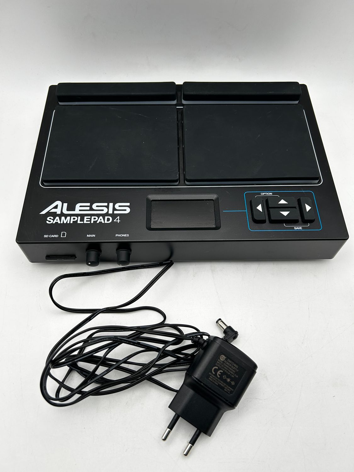 Alesis Sample Pad 4 – kompaktowy instrument perkusyjny i wyzwalacz próbek