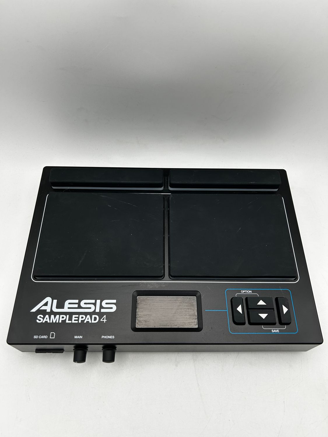 Alesis Sample Pad 4 – kompaktowy instrument perkusyjny i wyzwalacz próbek