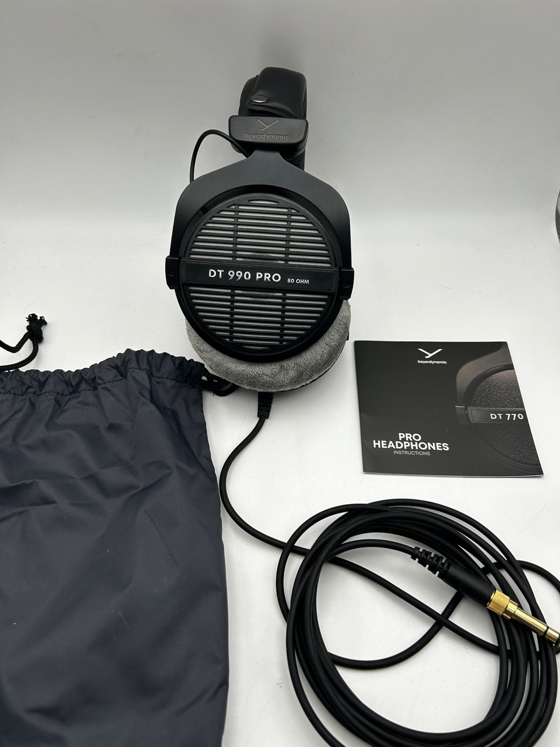beyerdynamic DT 990 PRO jednostronne, przewodowe słuchawki studyjne do