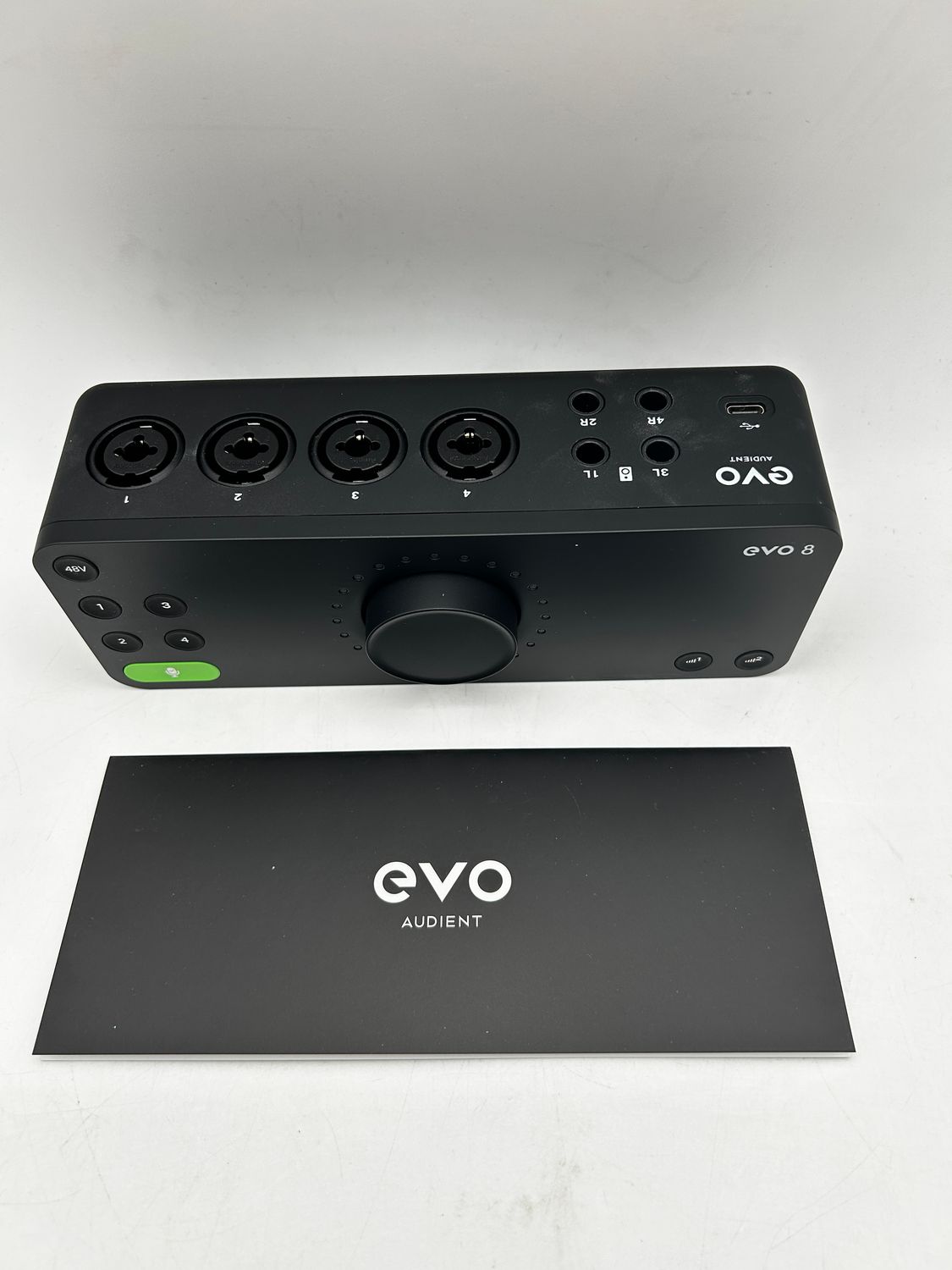 Audient EVO 8 USB Audio Interface – zewnętrzny interfejs audio 4 wejścia