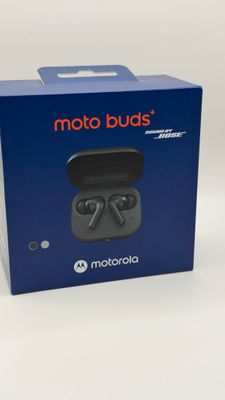 Motorola, słuchawki Moto Buds+ z dźwiękiem od Bose, dwa dynamiczne prz