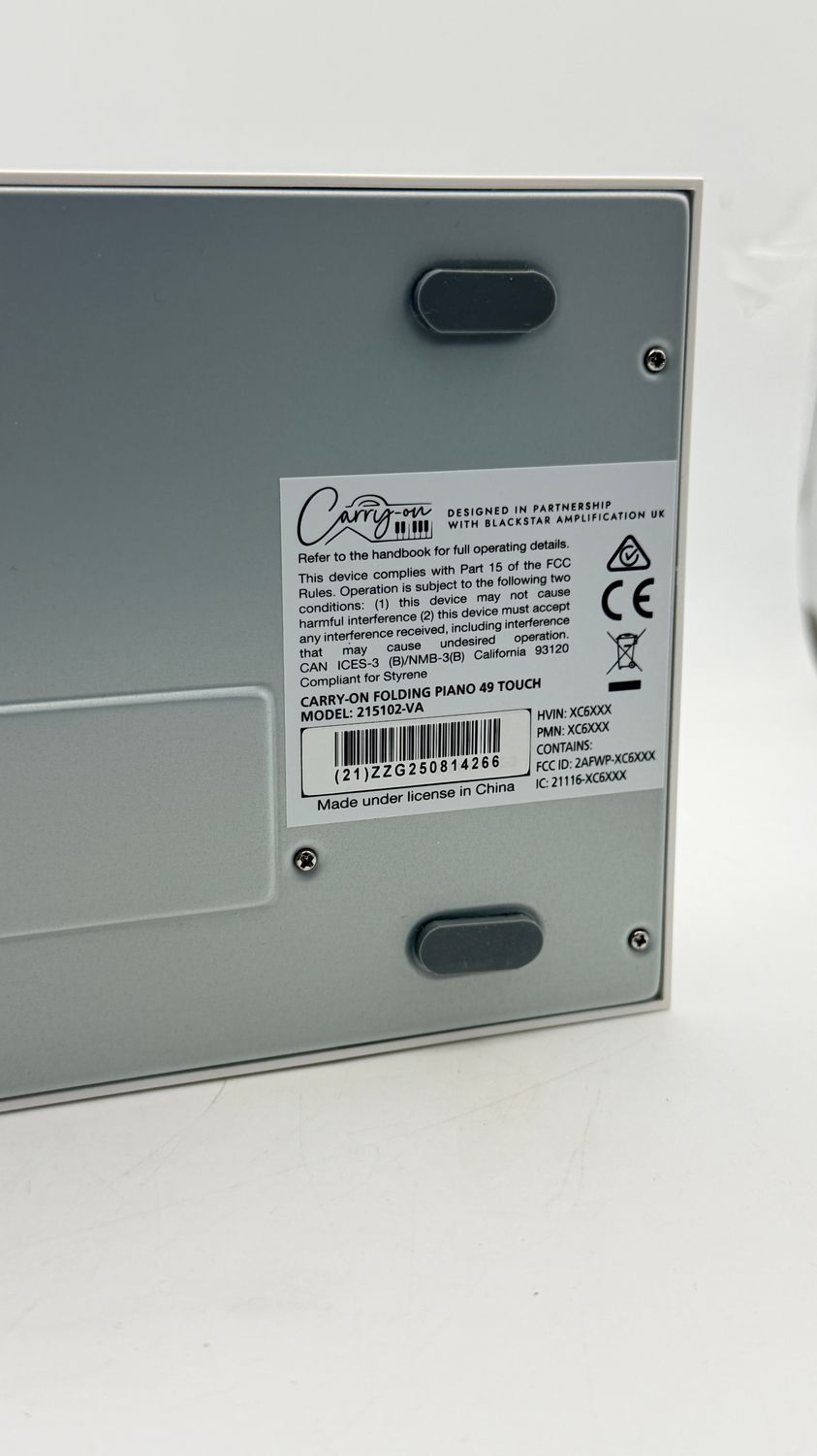 Carry-on FP-49 Touch – przenośne składane pianino cyfrowe 49 klawiszy, białe