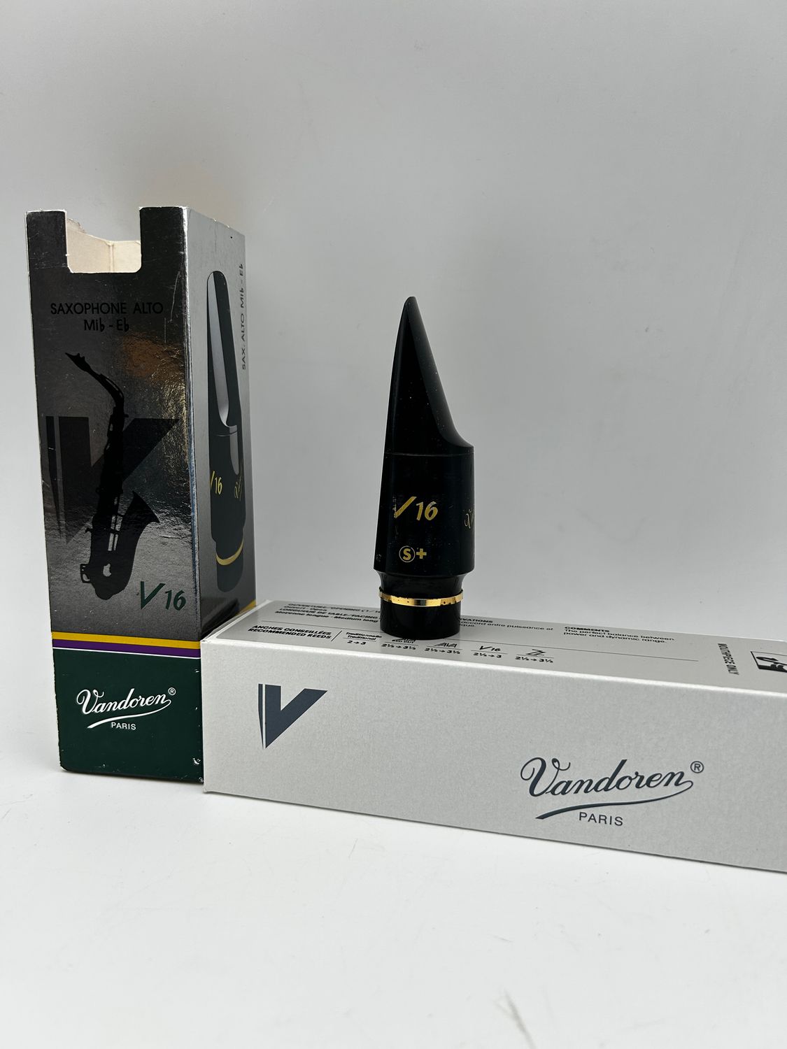 Vandoren SM813S+ – ustnik do saksofonu altowego V16 ebonit A7 S+