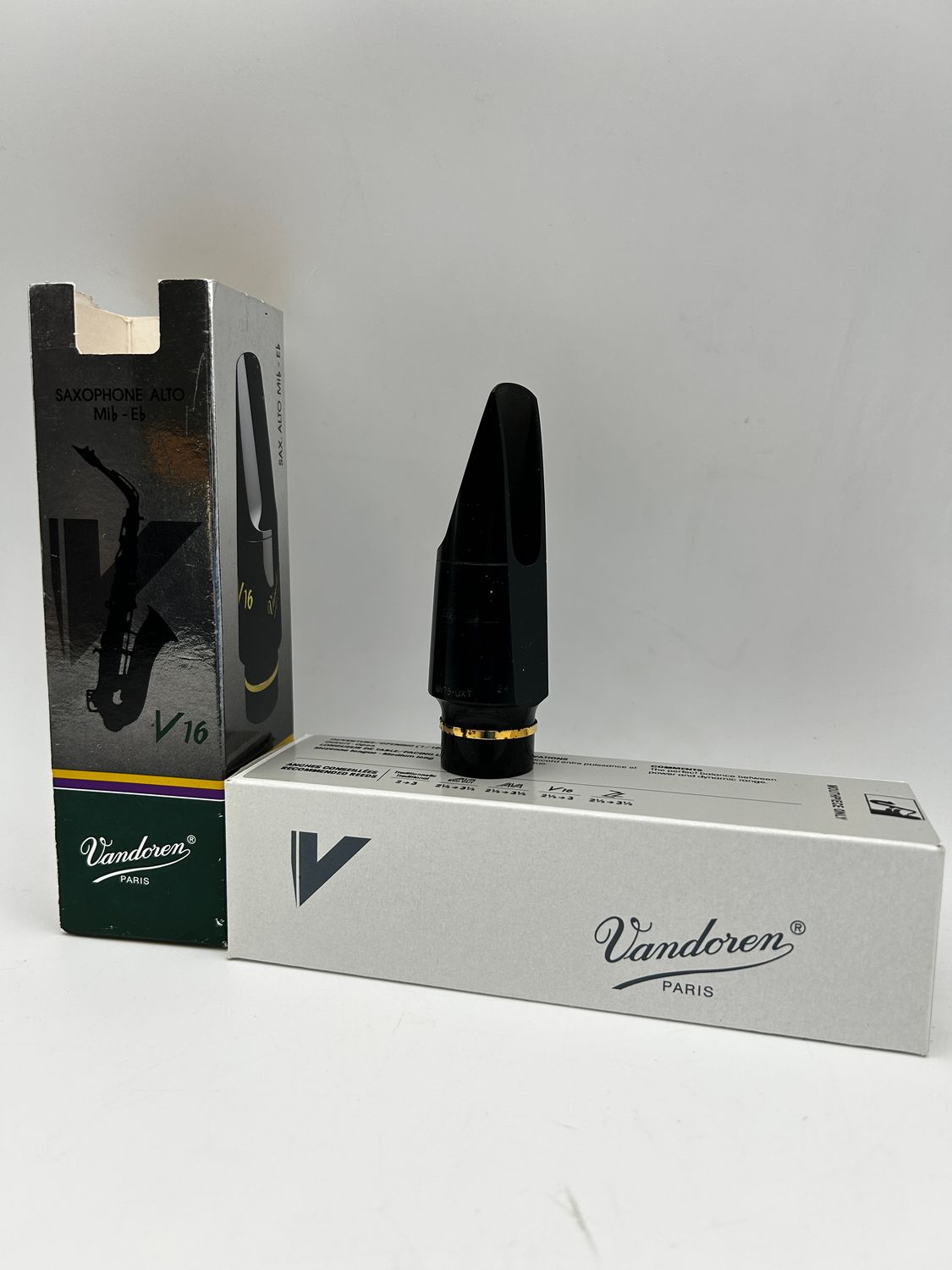Vandoren SM813S+ – ustnik do saksofonu altowego V16 ebonit A7 S+