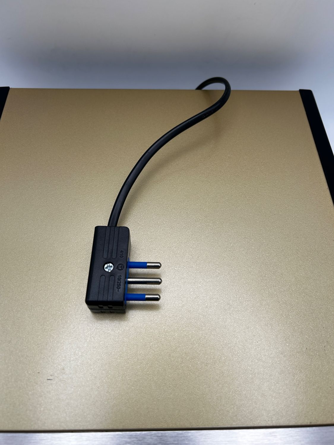 Madison MAD-CD10 – odtwarzacz CD z tunerem FM i USB