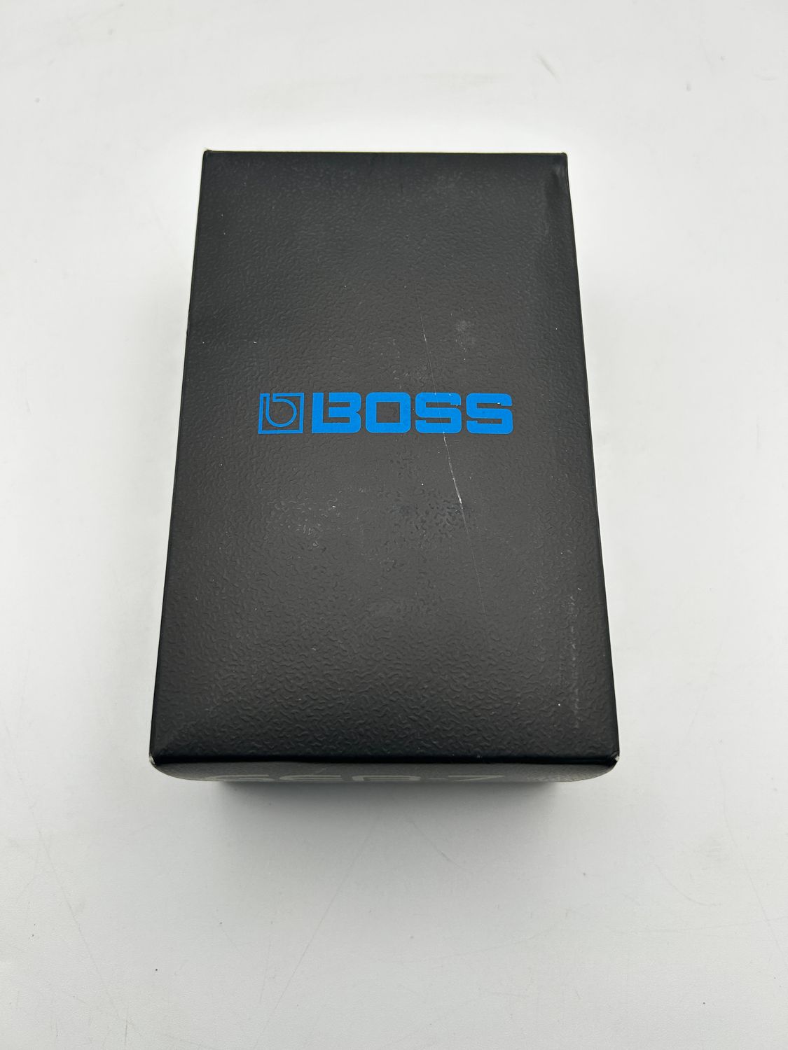 BOSS GEB-7 – 7-pasmowy pedał EQ do basu