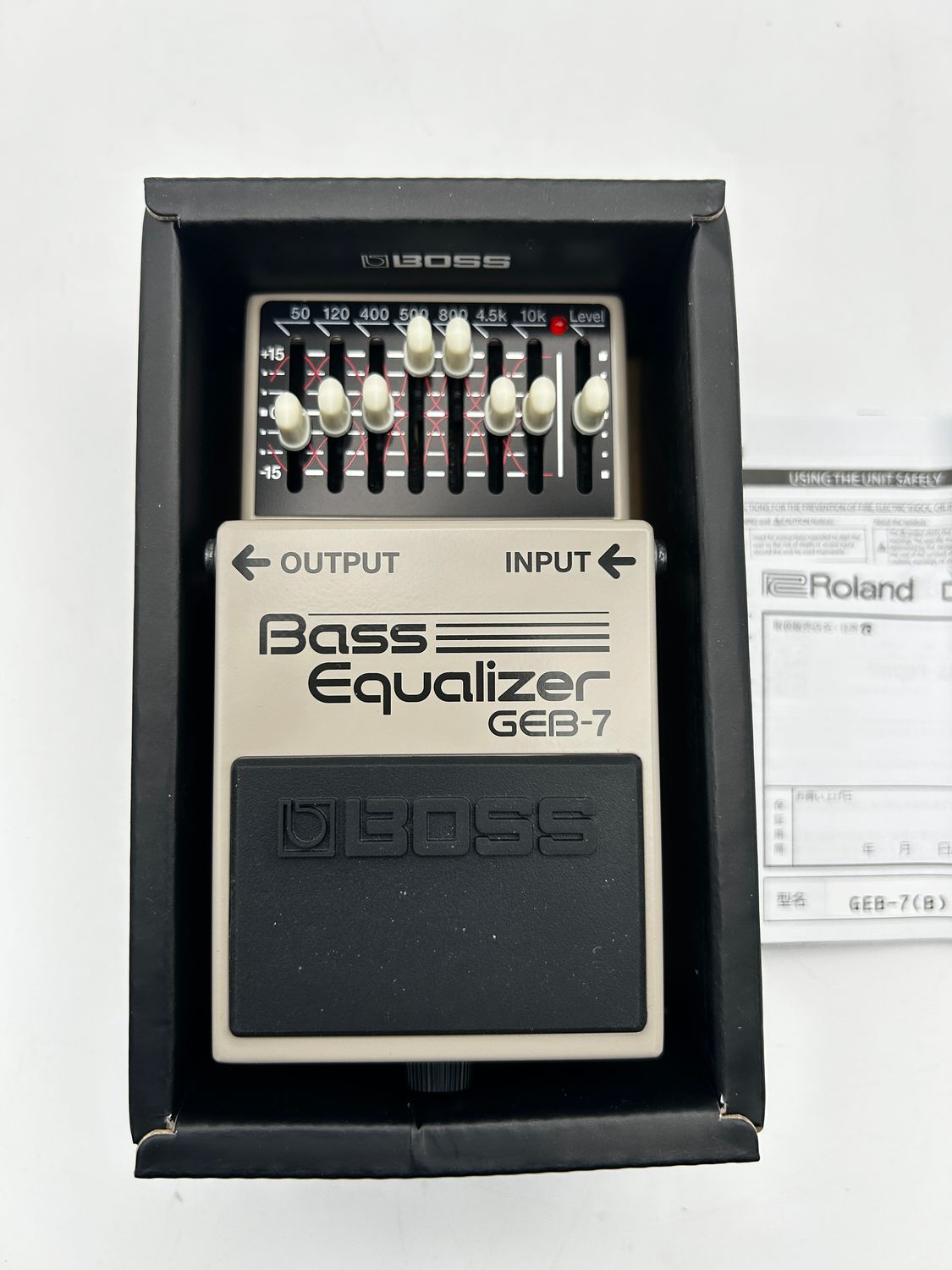BOSS GEB-7 – 7-pasmowy pedał EQ do basu