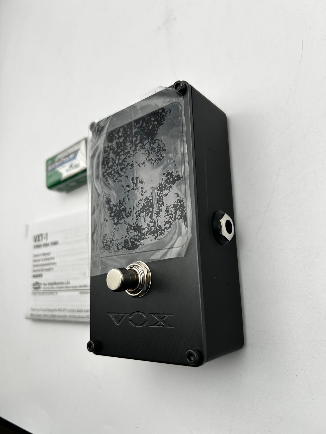 VOX VXT-1 – tuner pedałowy, czarny