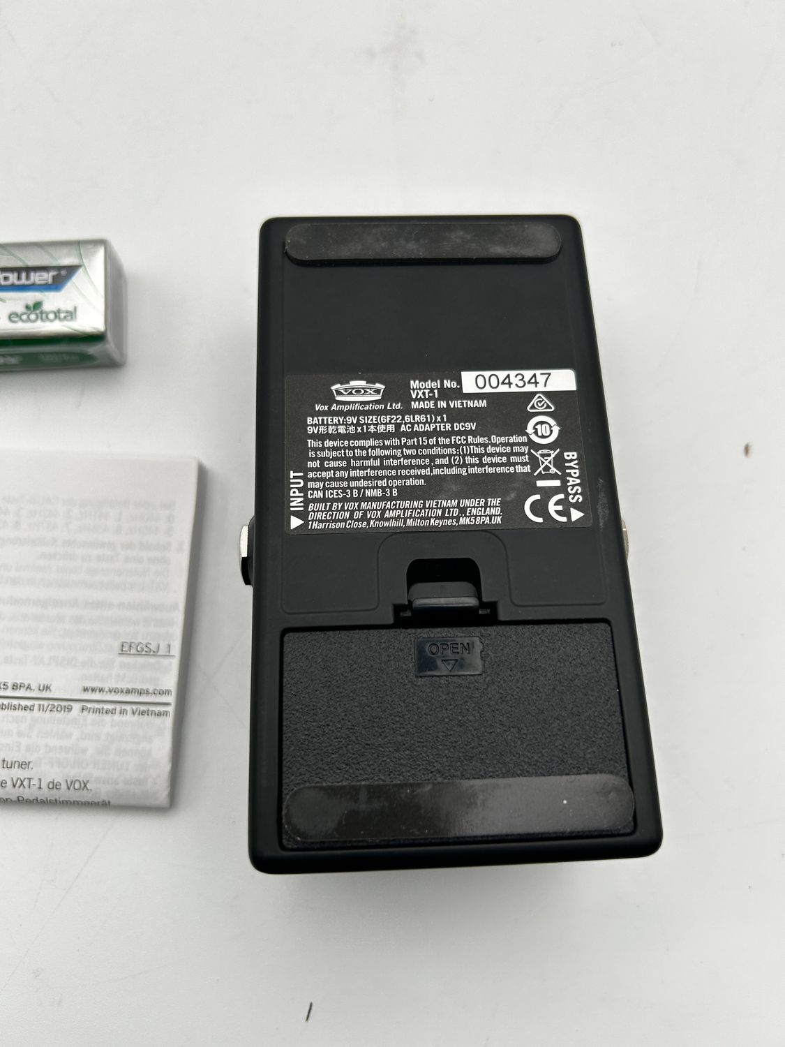 VOX VXT-1 – tuner pedałowy, czarny