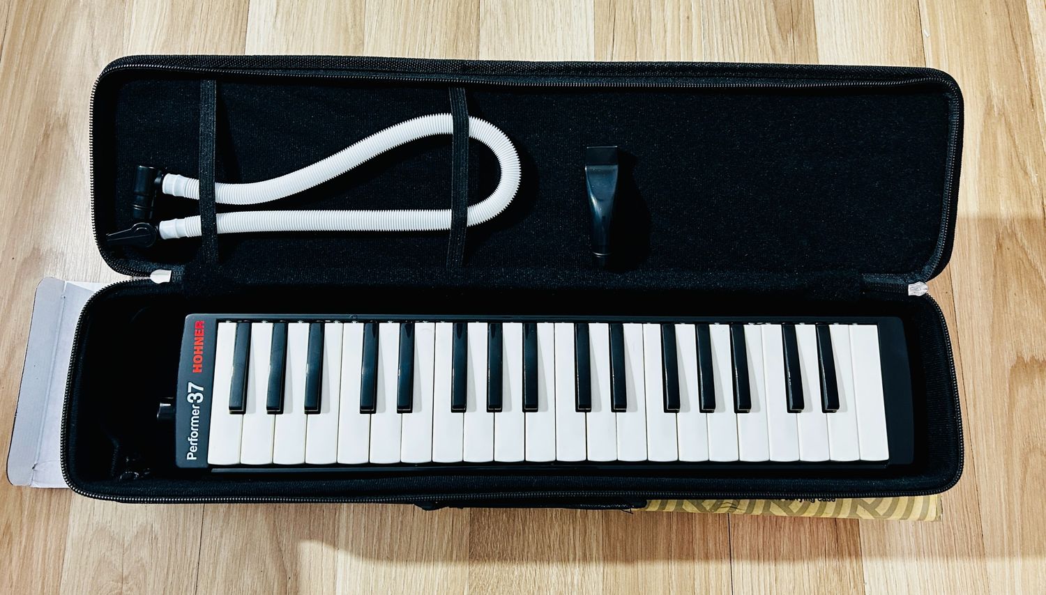 Hohner S37 Performer Harmonica 37 klawiszy