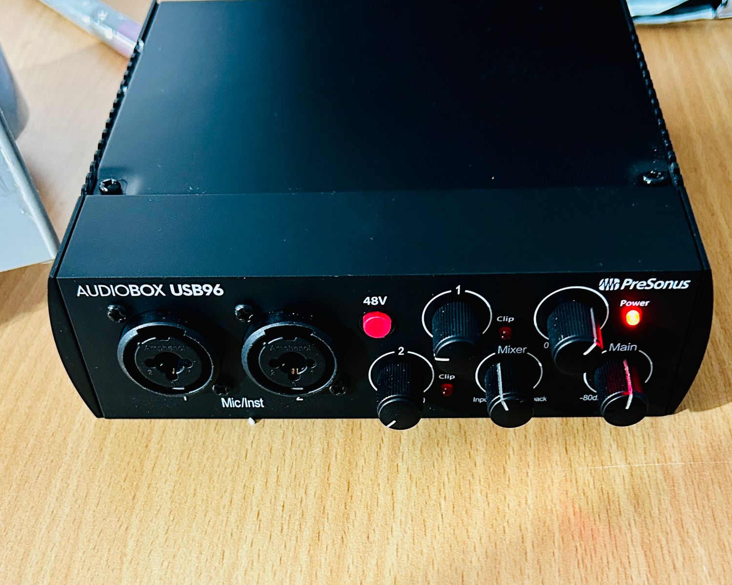 PreSonus AudioBox 96 – interfejs audio USB do nagrywania, streamingu i podcastów