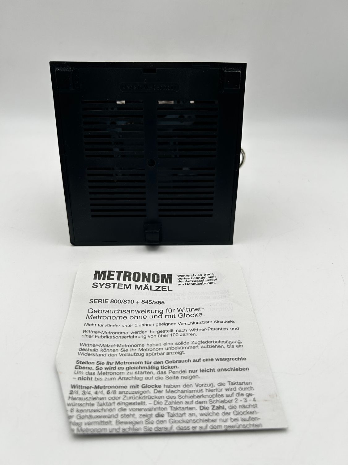 Wittner Taktell – metronom piramidowy z systemem Mälzla, seria 802K