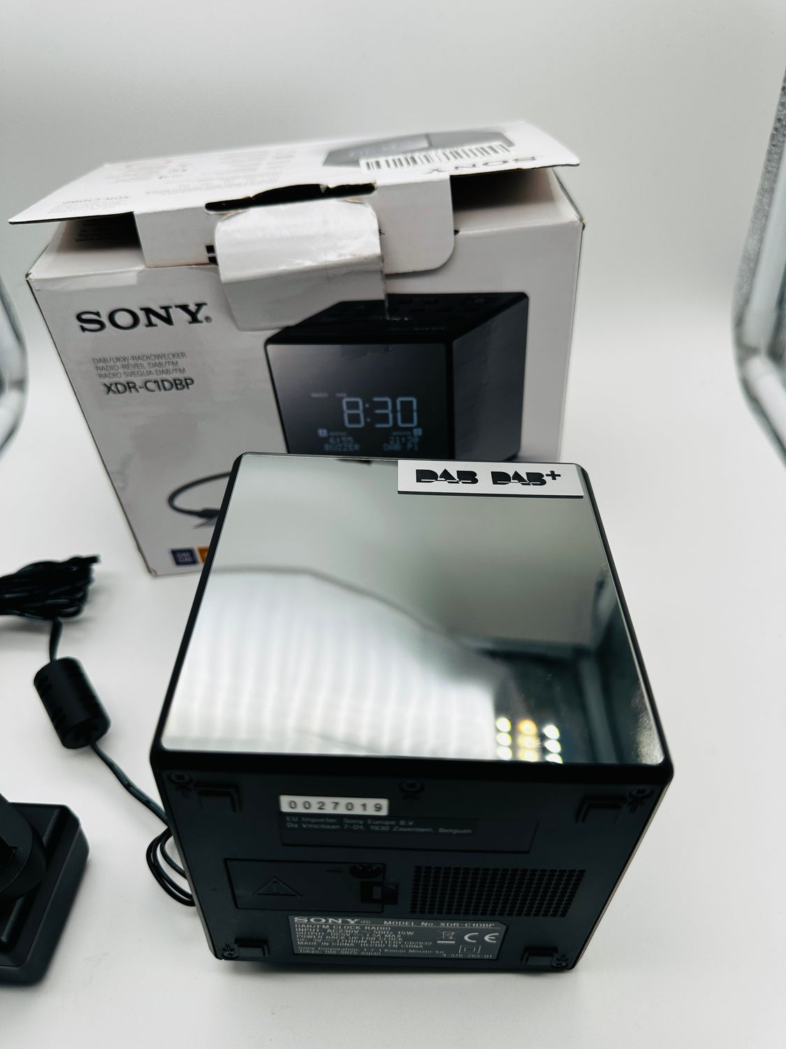 Sony XDR-C1DBP-CEK – przenośne radio z budzikiem DAB/DAB+