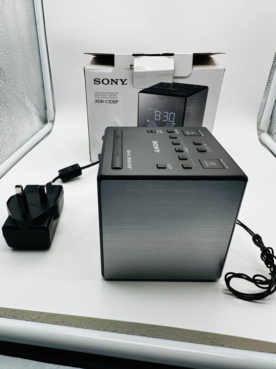 Sony XDR-C1DBP-CEK – przenośne radio z budzikiem DAB/DAB+