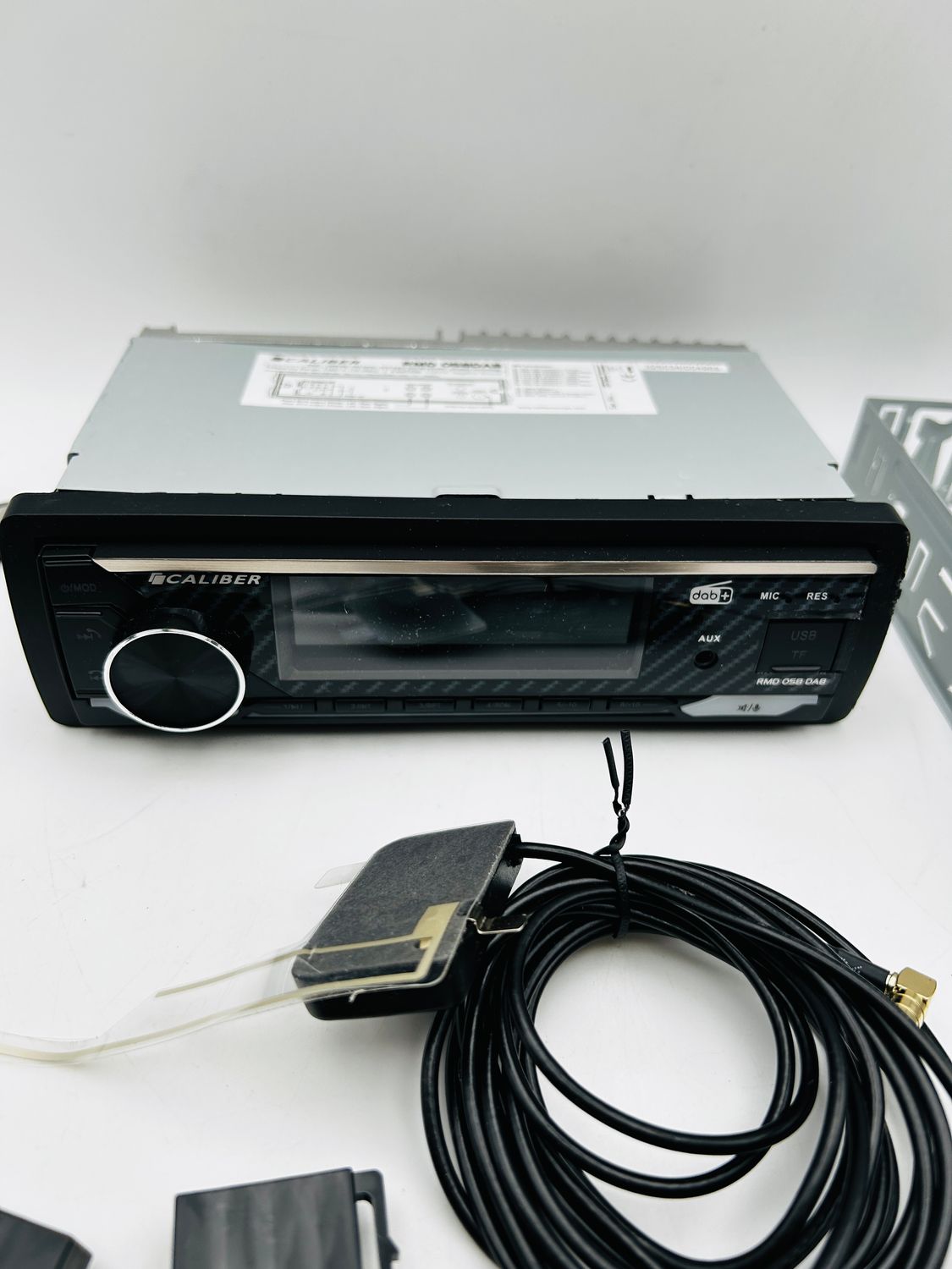Radio samochodowe Caliber DAB+ Bluetooth 1-DIN 4 x 100 W