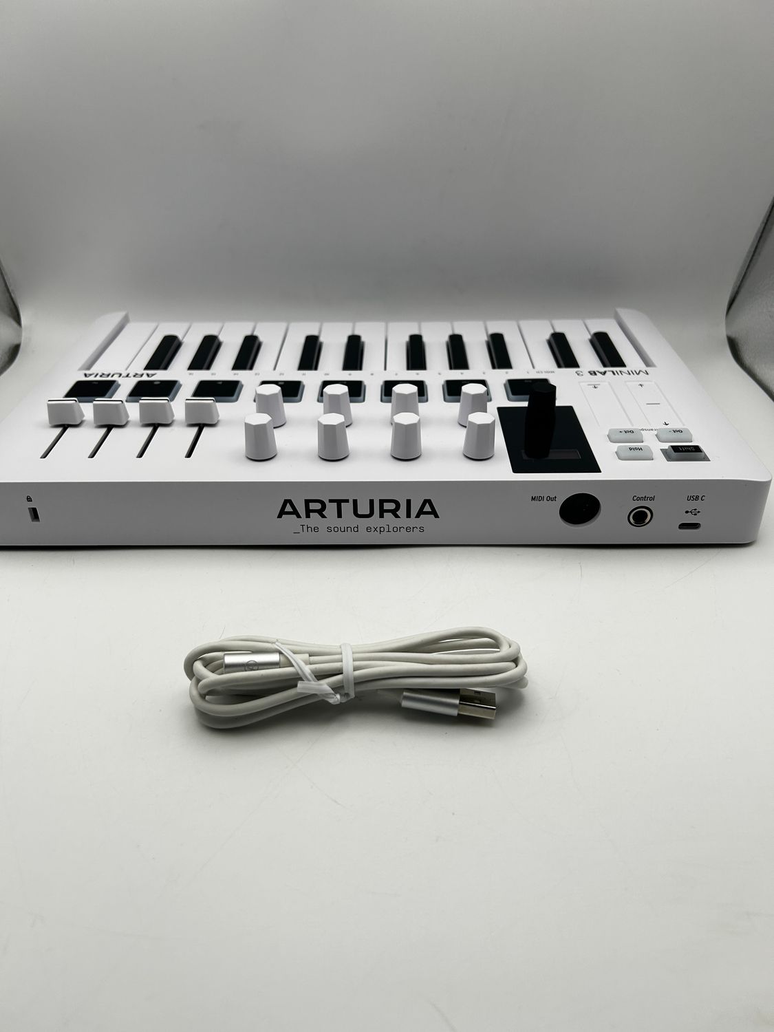 Arturia MiniLab 3 kompaktowy kontroler klawiaturowy, biały
