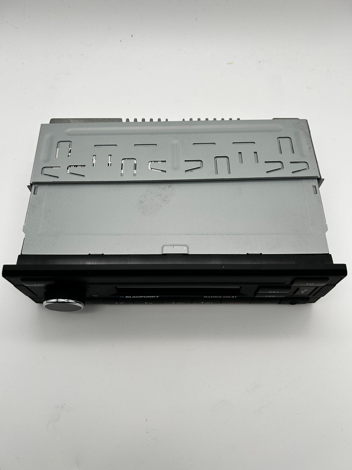 Blaupunkt Madrid 200 BT – radio samochodowe 1-DIN
