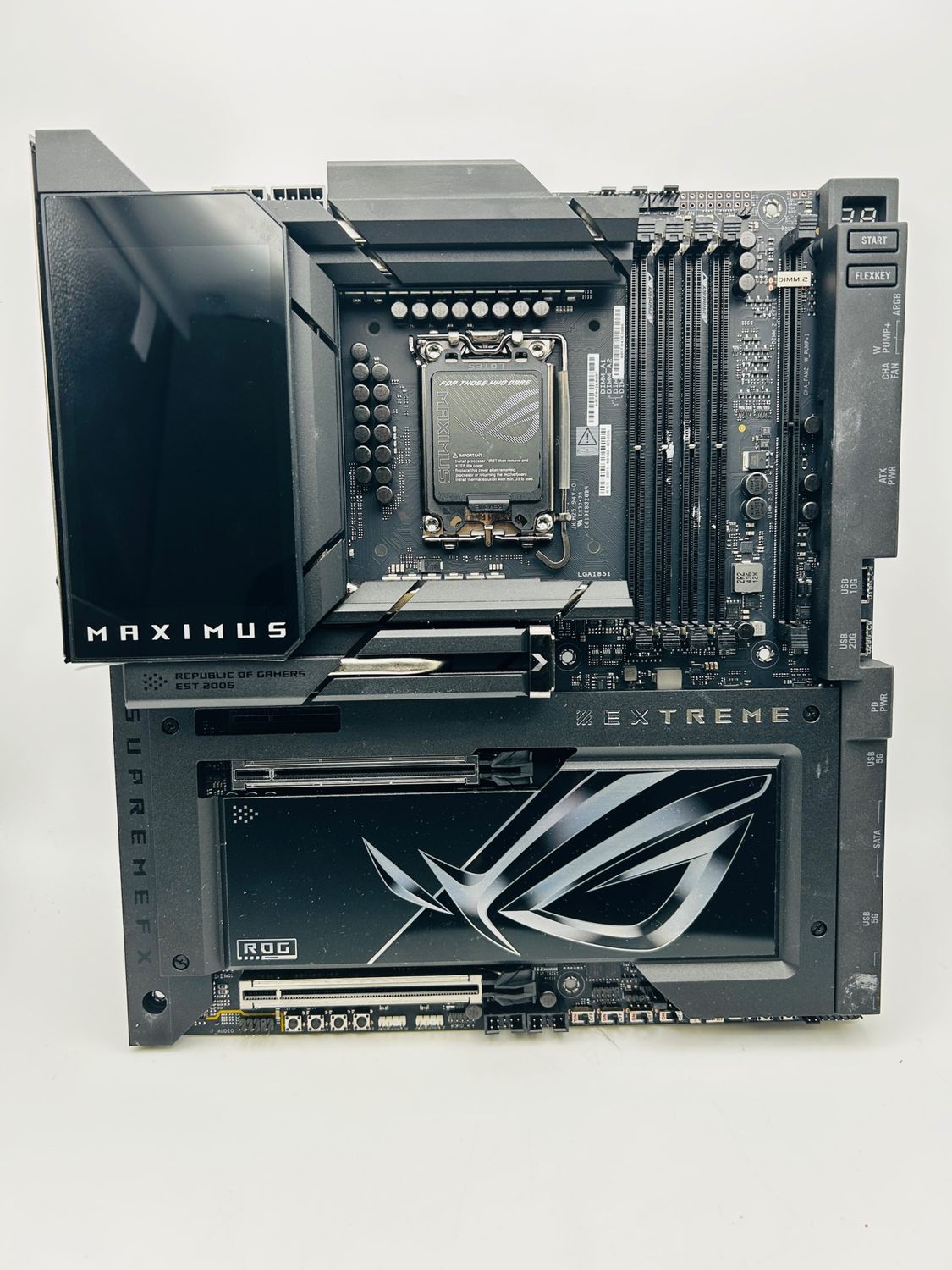ASUS ROG Maximus Z890 Extreme Intel Z890 LGA 1851 E-ATX DDR5