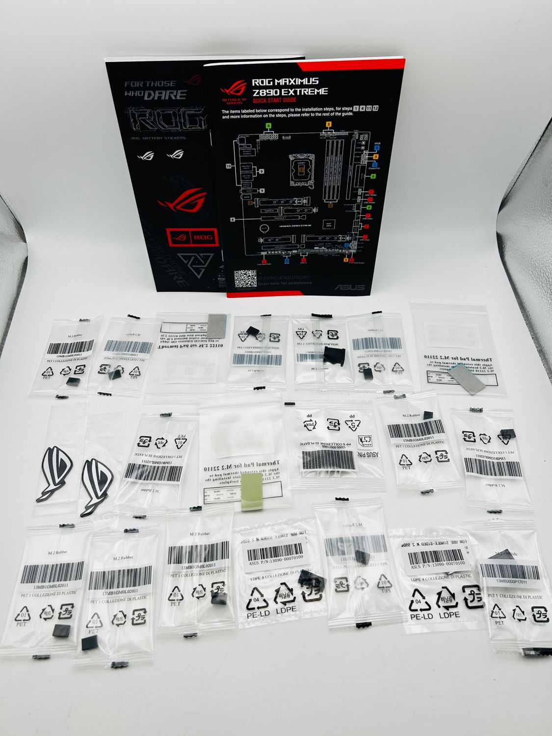 ASUS ROG Maximus Z890 Extreme Intel Z890 LGA 1851 E-ATX DDR5