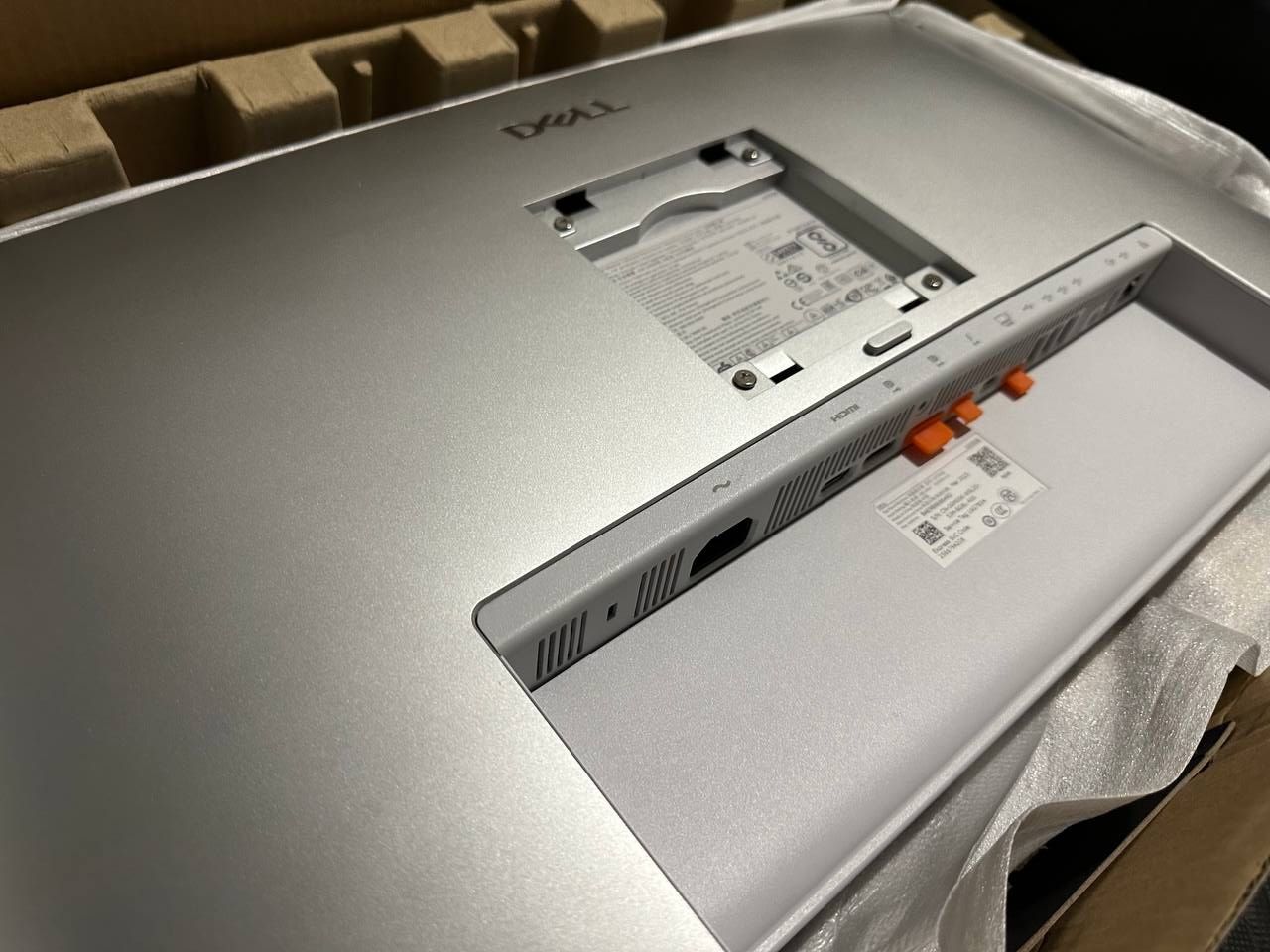 Dell UltraSharp DELL-U2725QE