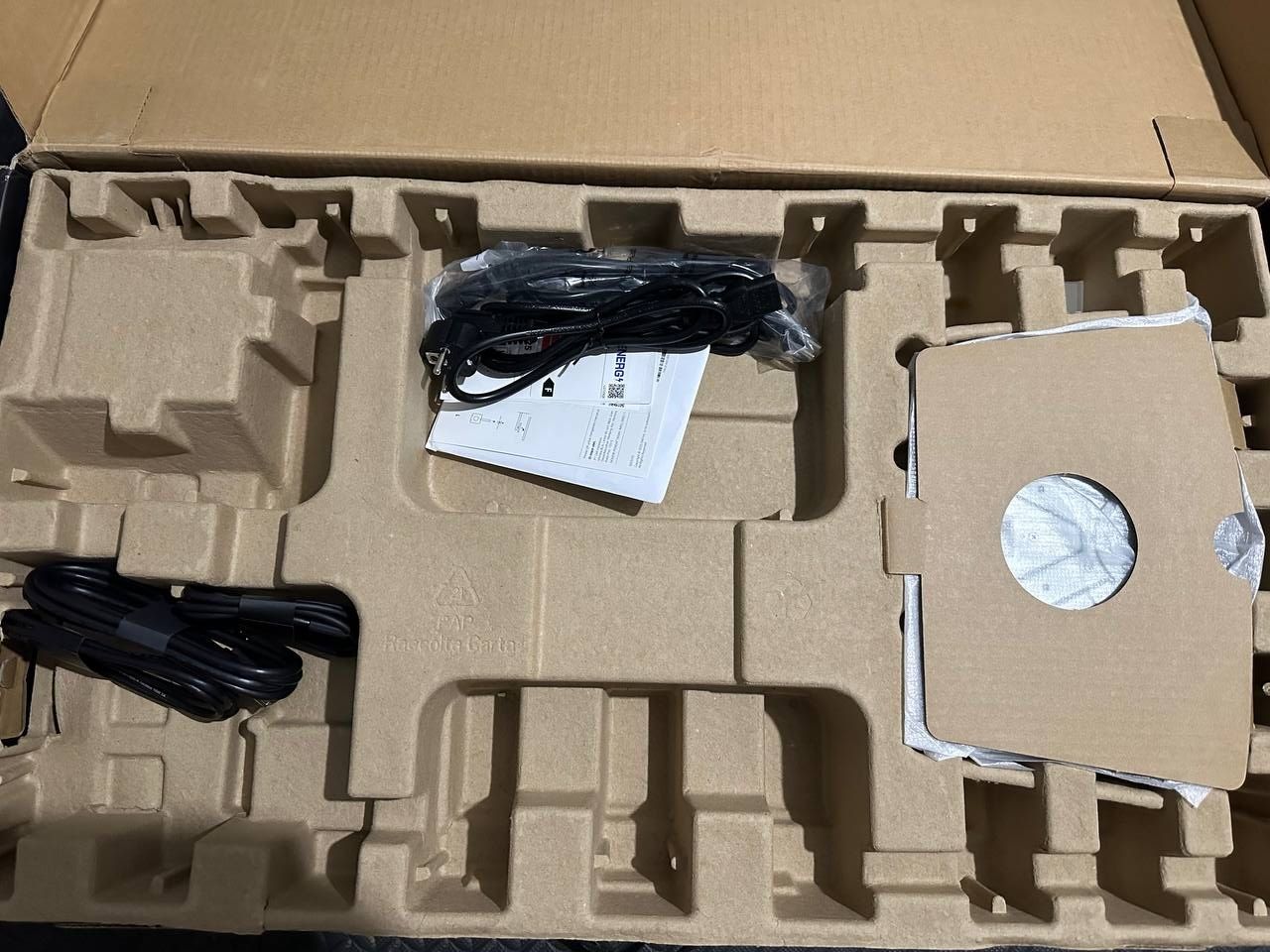 Dell UltraSharp DELL-U2725QE