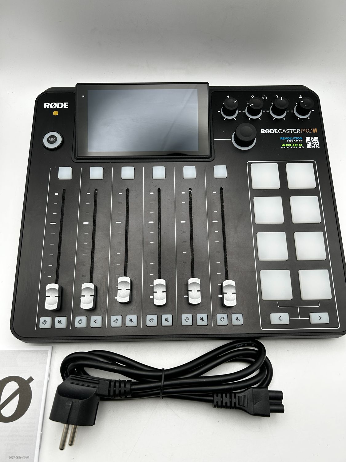 RØDE RØDECaster Pro II – kompleksowe rozwiązanie produkcyjne do podcastów