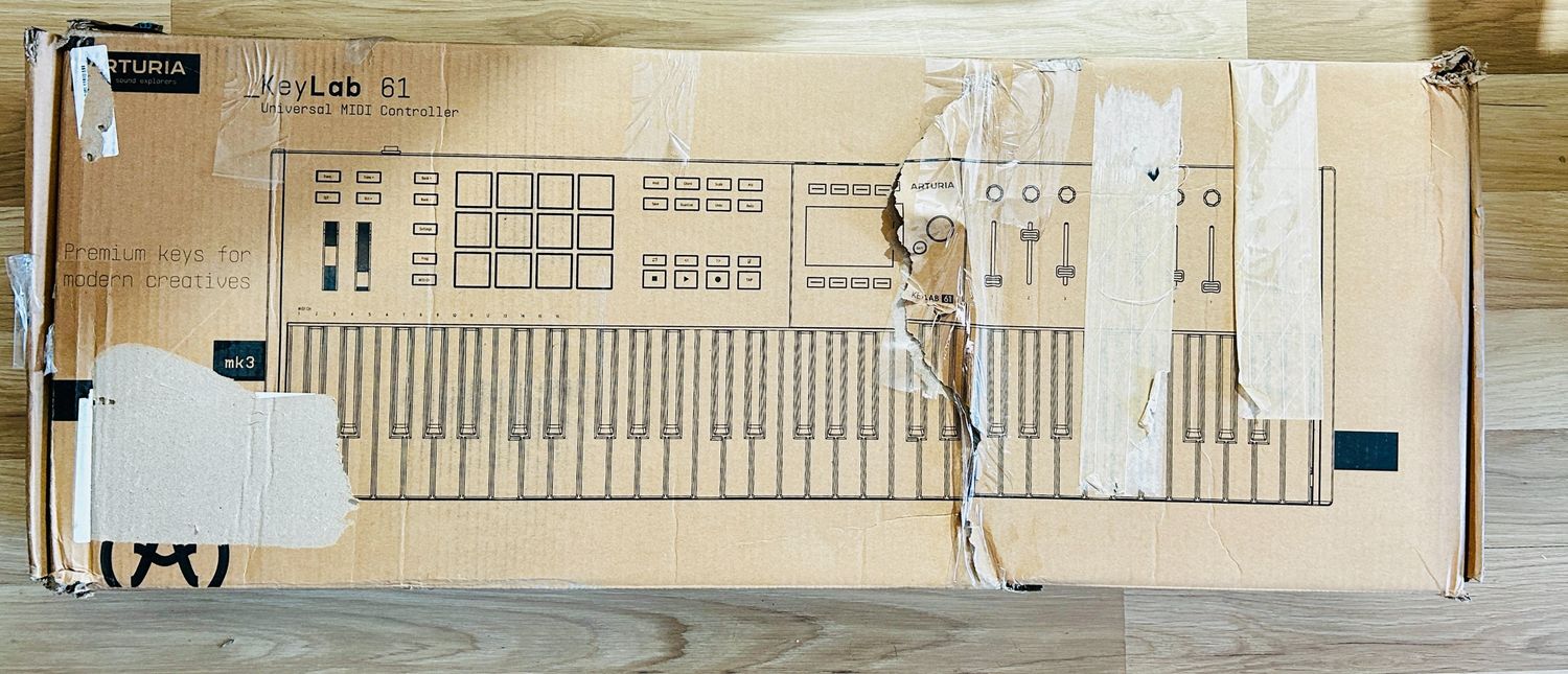 Arturia KeyLab 61 MK3 Black – kontroler MIDI 61 klawiszy, uszkodzone opakowanie