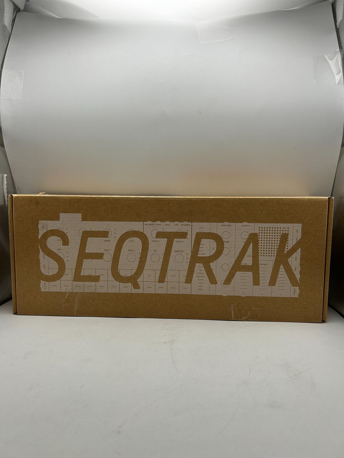 Yamaha SEQTRAK – mobilny groovebox all-in-one, pomarańczowy